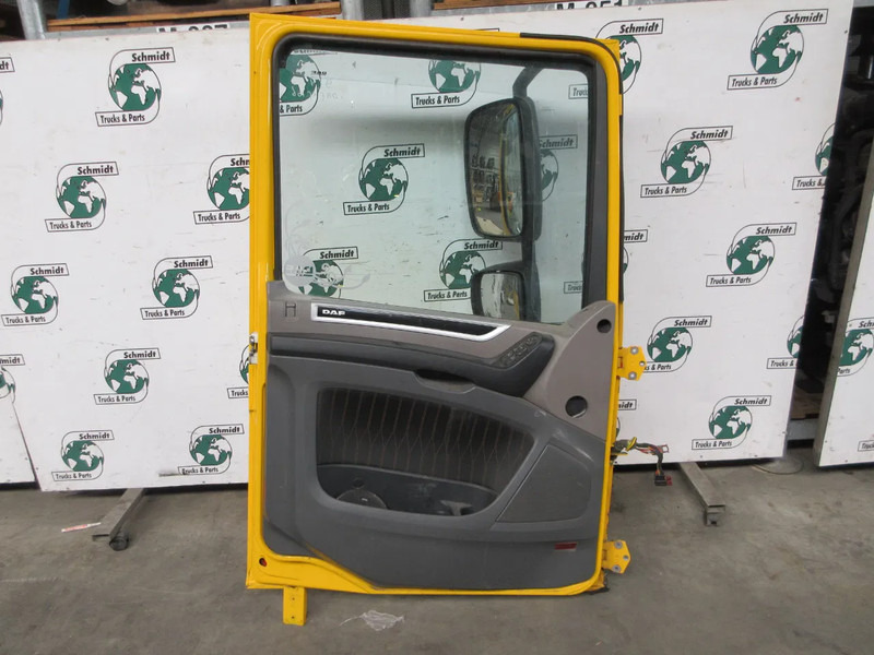 DAF 1881862 DEUR LINKS DAF XF 480 EURO 6 MODEL 2021 WIT - Puerta y piezas para Camión: foto 5 DAF 1881862 DEUR LINKS DAF XF 480 EURO 6 MODEL 2021 WIT - Puerta y piezas para Camión: foto 5