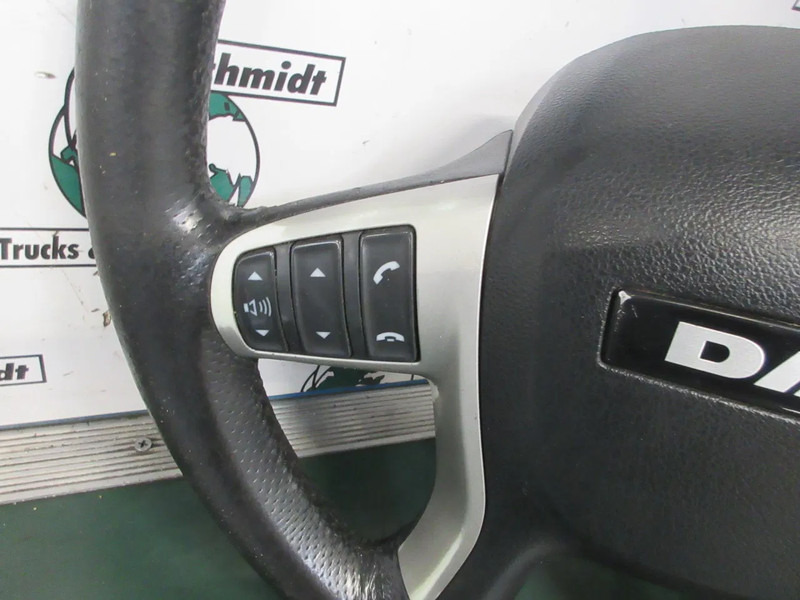 DAF 2020863 STUURWIEL LEER DAF XF 450 EURO 6 MODEL 2021 - Volante para Camión: foto 4 DAF 2020863 STUURWIEL LEER DAF XF 450 EURO 6 MODEL 2021 - Volante para Camión: foto 4