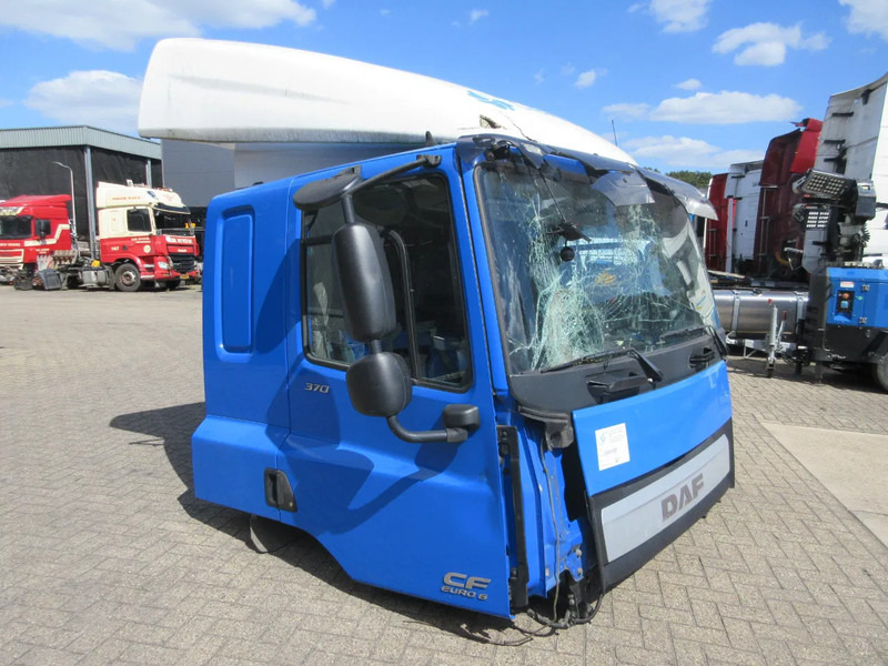 DAF DAF CF 370 CABINE VOOR DE ONDERDELEN DONOR !! SLOOP - Cabina e interior para Camión: foto 2 DAF DAF CF 370 CABINE VOOR DE ONDERDELEN DONOR !! SLOOP - Cabina e interior para Camión: foto 2