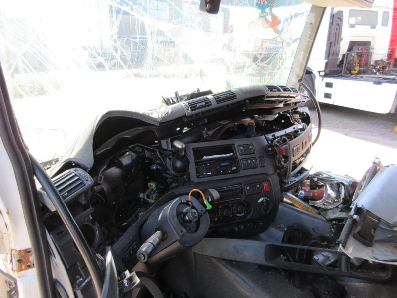 DAF DAF CF 440 CABINE VOOR ONDERDELEN DONOR - Cabina e interior para Camión: foto 5 DAF DAF CF 440 CABINE VOOR ONDERDELEN DONOR - Cabina e interior para Camión: foto 5