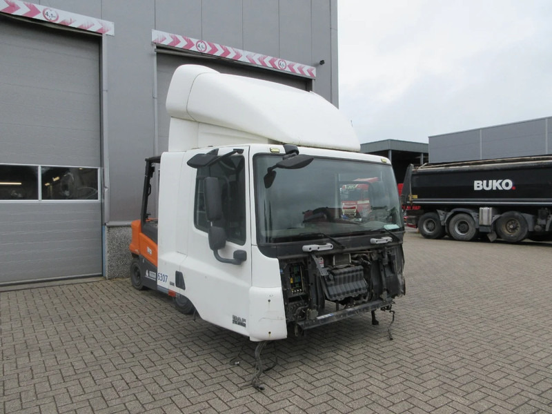 DAF DAF CF 75 DAGCABINE MODEL EURO 5 - Cabina e interior para Camión: foto 4 DAF DAF CF 75 DAGCABINE MODEL EURO 5 - Cabina e interior para Camión: foto 4