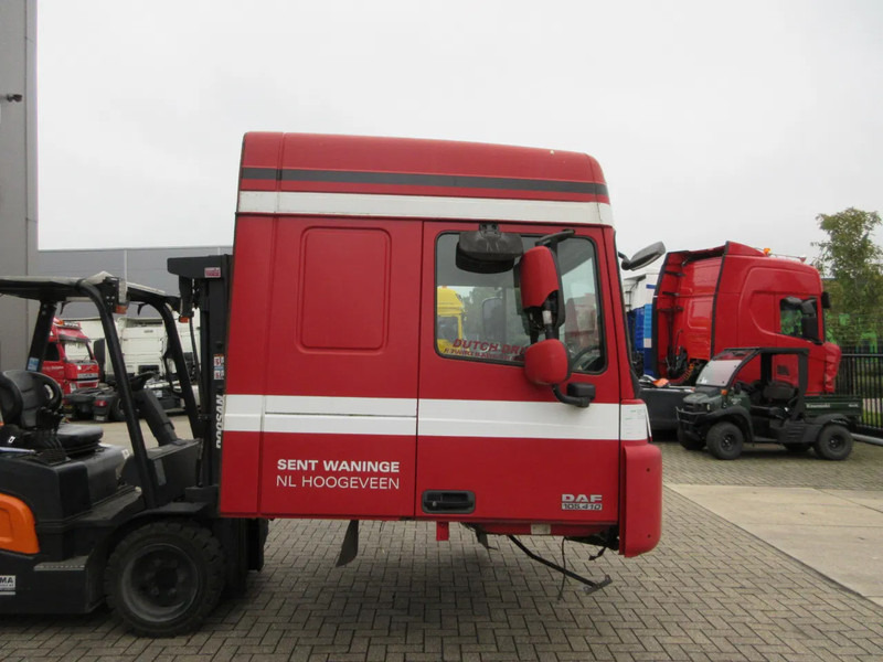 DAF DAF XF 105 EURO 5 CABINE MODEL 2012 - Cabina e interior para Camión: foto 5 DAF DAF XF 105 EURO 5 CABINE MODEL 2012 - Cabina e interior para Camión: foto 5