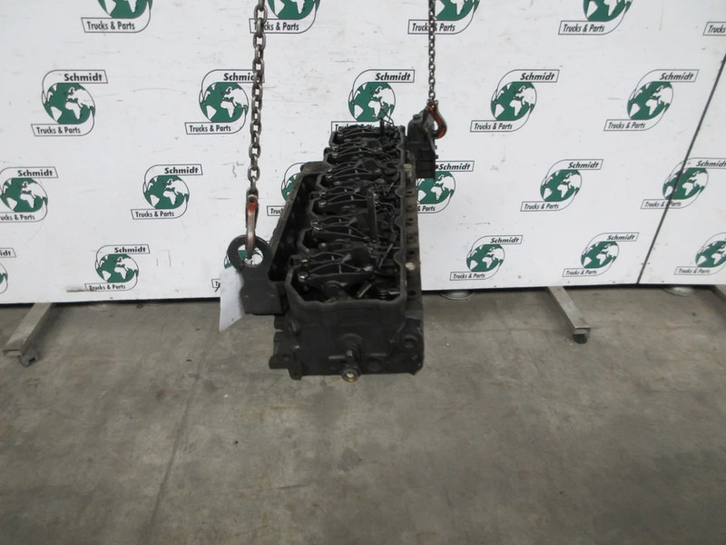 Iveco 2831279 IVECO EURO CARGO EURO 6 - Bloque de cilindros para Camión: foto 4 Iveco 2831279 IVECO EURO CARGO EURO 6 - Bloque de cilindros para Camión: foto 4