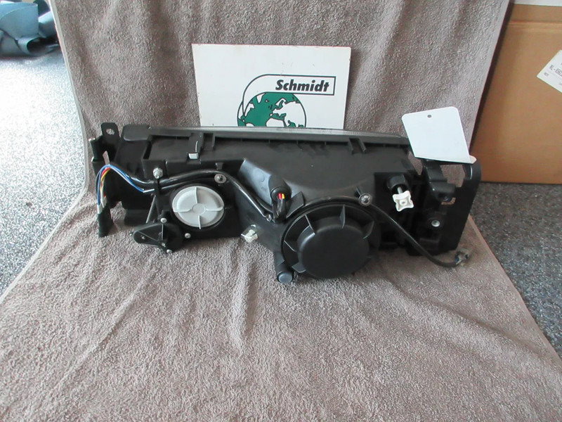 Iveco 500340408 KOPLAMP IVECO EUROTECH MODEL EURO 2 NIEUWE !! LINKS - Faro delantero para Camión: foto 3 Iveco 500340408 KOPLAMP IVECO EUROTECH MODEL EURO 2 NIEUWE !! LINKS - Faro delantero para Camión: foto 3