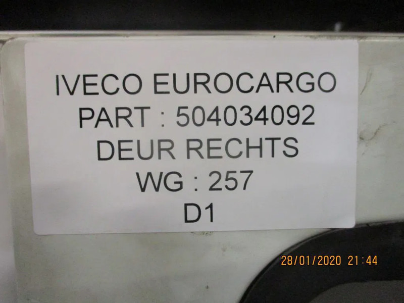Iveco 504034092 RECHTS EURO CARGO - Puerta y piezas para Camión: foto 2 Iveco 504034092 RECHTS EURO CARGO - Puerta y piezas para Camión: foto 2