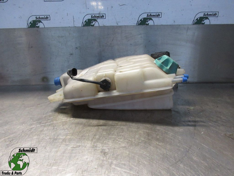 Iveco EUROCARGO 41019540 EXPANSIEVAT - Depósito de expansión para Camión: foto 1 Iveco EUROCARGO 41019540 EXPANSIEVAT - Depósito de expansión para Camión: foto 1