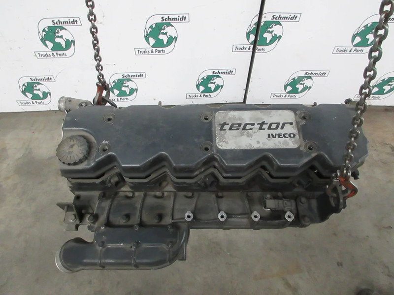 Iveco F4AE36EV//U107 EURO 4 IVECO EUROCARGO - Bloque de cilindros para Camión: foto 5 Iveco F4AE36EV//U107 EURO 4 IVECO EUROCARGO - Bloque de cilindros para Camión: foto 5