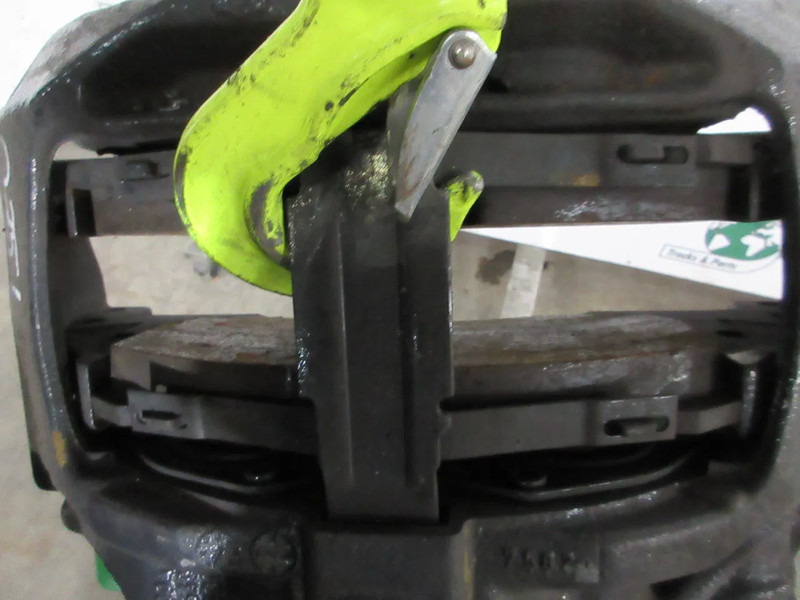 MAN 81.50804-6865//6655//81.50804-6866//6656 REMKLAUW R+L TGM MODEL 2024 - Pinza de freno para Camión: foto 3 MAN 81.50804-6865//6655//81.50804-6866//6656 REMKLAUW R+L TGM MODEL 2024 - Pinza de freno para Camión: foto 3