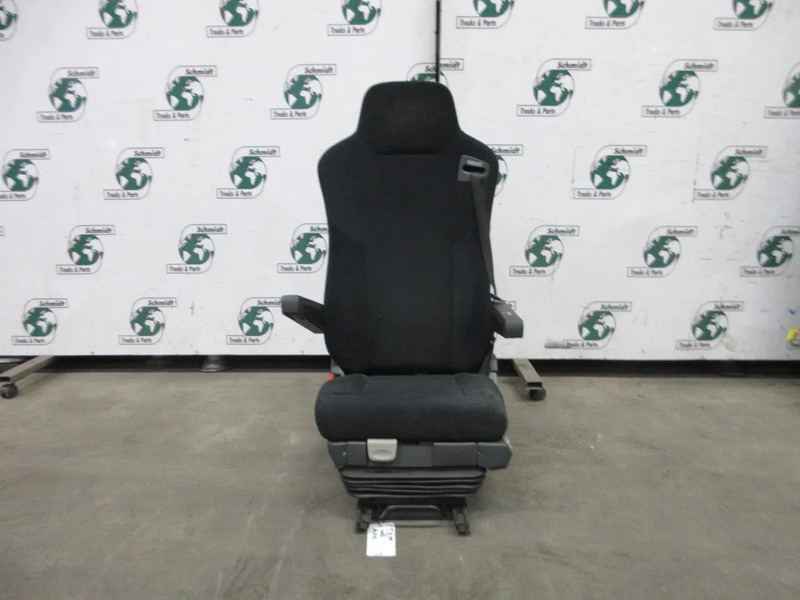 MAN 81.62307-6476 // 81.62307-6326 // STOELEN SET MAN TGM EURO 6 - Asiento para Camión: foto 2 MAN 81.62307-6476 // 81.62307-6326 // STOELEN SET MAN TGM EURO 6 - Asiento para Camión: foto 2
