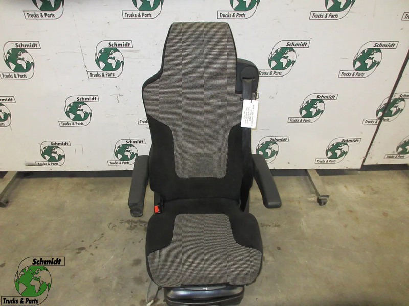 MAN 81.62307-6623 // 81.62307-6621 // 81.62307-6622 // 81.62307-6740 MAN TGX 2021 - Asiento para Camión: foto 1 MAN 81.62307-6623 // 81.62307-6621 // 81.62307-6622 // 81.62307-6740 MAN TGX 2021 - Asiento para Camión: foto 1