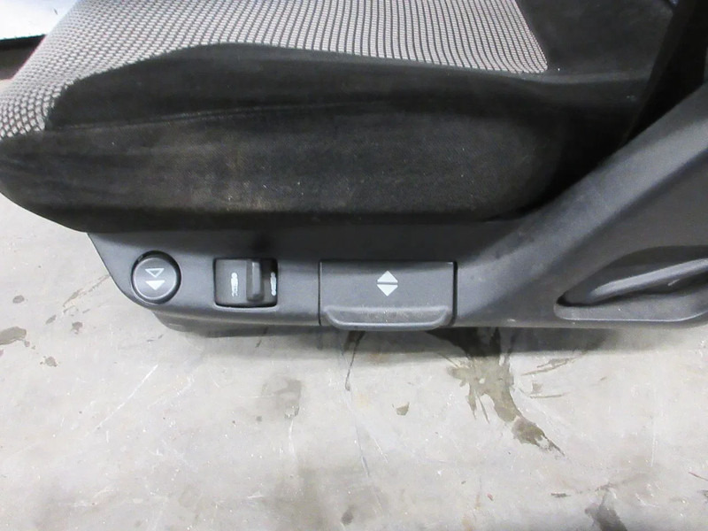 MAN 81.62307-6623 // 81.62307-6621 // 81.62307-6622 // 81.62307-6740 MAN TGX 2021 - Asiento para Camión: foto 3 MAN 81.62307-6623 // 81.62307-6621 // 81.62307-6622 // 81.62307-6740 MAN TGX 2021 - Asiento para Camión: foto 3