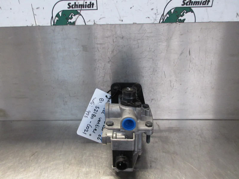 MAN 81.52180-6021 MAGNEETVENTIEL MAN TGM EURO 6 - Recambio para Camión: foto 2 MAN 81.52180-6021 MAGNEETVENTIEL MAN TGM EURO 6 - Recambio para Camión: foto 2