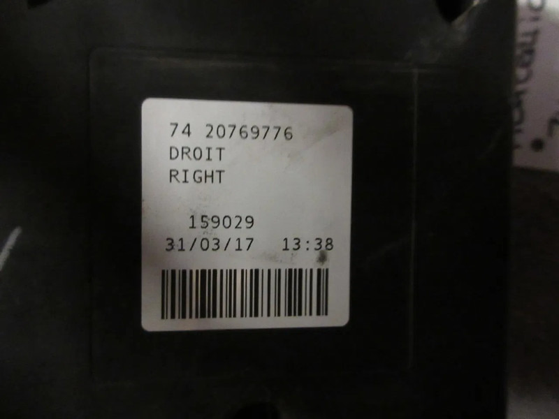 Renault 7420769776 ACHTERLAMP RENAULT T SERIE MODEL 2018 RECHTS - Luz trasera para Camión: foto 5 Renault 7420769776 ACHTERLAMP RENAULT T SERIE MODEL 2018 RECHTS - Luz trasera para Camión: foto 5