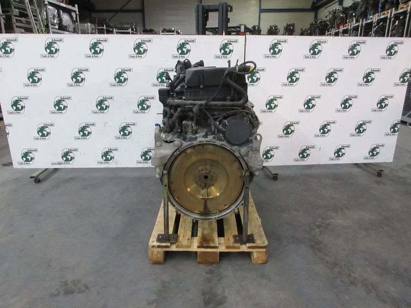 Renault 7422073582/ 85002007 /85008007/85013658/ 85019658 RENAULT T 460 EURO 6 - Motor para Camión: foto 4 Renault 7422073582/ 85002007 /85008007/85013658/ 85019658 RENAULT T 460 EURO 6 - Motor para Camión: foto 4