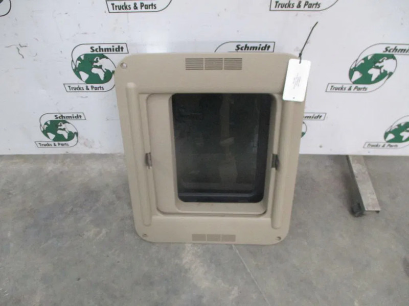 Scania 1771722/1779137//36 // 2033868 // SCHIJFDAK SCANIA R 450 EURO 6 - Cabina e interior para Camión: foto 5 Scania 1771722/1779137//36 // 2033868 // SCHIJFDAK SCANIA R 450 EURO 6 - Cabina e interior para Camión: foto 5