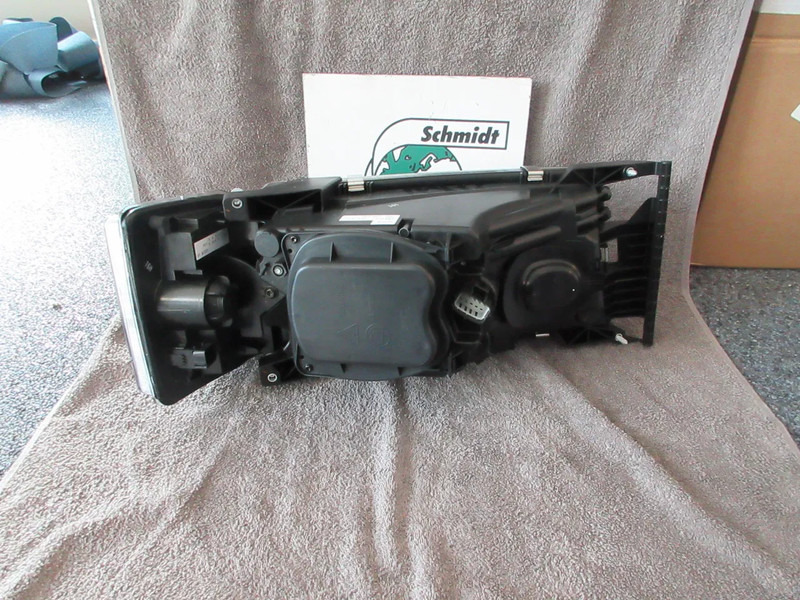 Scania 2416136 KOPLAMP LINKS SCANIA R 450 EURO 6 NIEUWE !!! - Faro delantero para Camión: foto 3 Scania 2416136 KOPLAMP LINKS SCANIA R 450 EURO 6 NIEUWE !!! - Faro delantero para Camión: foto 3
