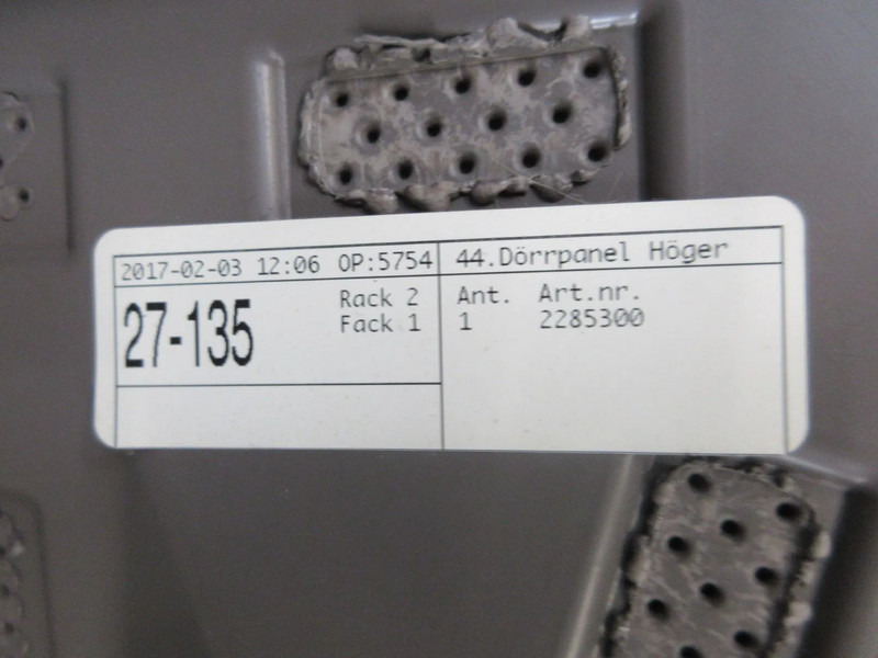 Scania 2795126 // 2649571 DEURPANEEL RECHTS SCANIA S 450 RECHTS 2020 - Cabina e interior para Camión: foto 5 Scania 2795126 // 2649571 DEURPANEEL RECHTS SCANIA S 450 RECHTS 2020 - Cabina e interior para Camión: foto 5