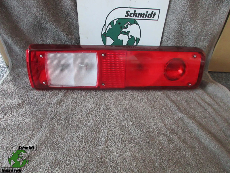 Volvo 20802346//20802350 ACHTER LAMP VOLVO & RENAULT EURO 5 / 6 NIEUWE - Luz trasera para Camión: foto 1 Volvo 20802346//20802350 ACHTER LAMP VOLVO & RENAULT EURO 5 / 6 NIEUWE - Luz trasera para Camión: foto 1