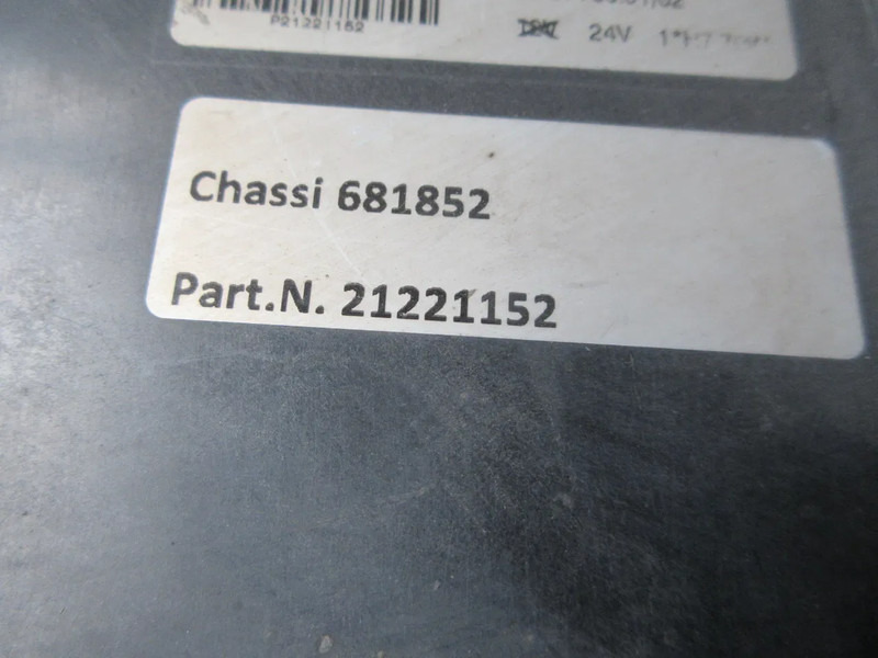 Volvo 21221152 MISTLAMP VOLVO FH SERIE EURO 6 MODEL 2020 - Faro antiniebla para Camión: foto 4 Volvo 21221152 MISTLAMP VOLVO FH SERIE EURO 6 MODEL 2020 - Faro antiniebla para Camión: foto 4