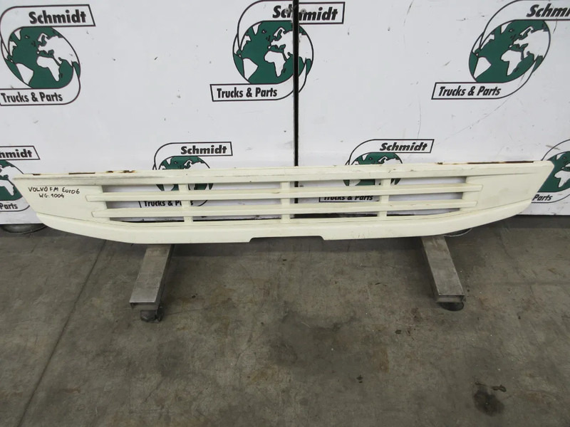 Volvo 23720279 // 82419435 ONDER GRILL VOLVO FM 370 MODEL 2018 - Parrilla para Camión: foto 3 Volvo 23720279 // 82419435 ONDER GRILL VOLVO FM 370 MODEL 2018 - Parrilla para Camión: foto 3