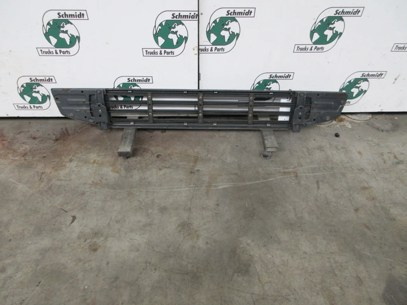 Volvo 82208512 GRILL VOLVO FH 460 EURO 6 - Parrilla para Camión: foto 3 Volvo 82208512 GRILL VOLVO FH 460 EURO 6 - Parrilla para Camión: foto 3