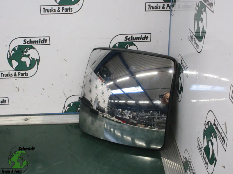 Volvo 82356824 SPIEGEL VOLVO FM 330 EURO 6 - Espejo retrovisor para Camión: foto 1 Volvo 82356824 SPIEGEL VOLVO FM 330 EURO 6 - Espejo retrovisor para Camión: foto 1