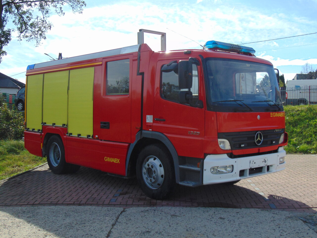 MERCEDES-BENZ Atego 1325F GIMAEX - Camión de bomberos: foto 1 MERCEDES-BENZ Atego 1325F GIMAEX - Camión de bomberos: foto 1