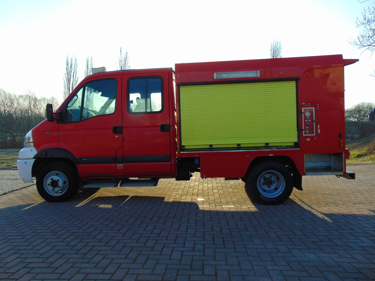 RENAULT Mascott 3,0DXi 160 GIMAEX - Camión de bomberos: foto 5 RENAULT Mascott 3,0DXi 160 GIMAEX - Camión de bomberos: foto 5