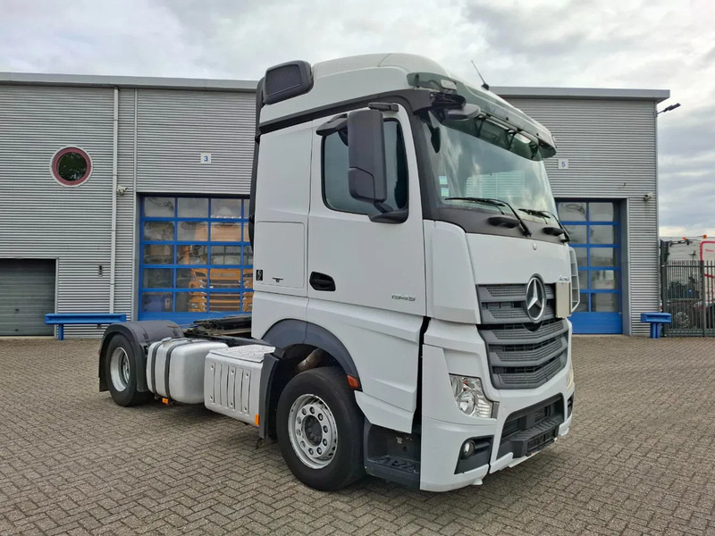 Mercedes-Benz Actros 1945 / DOUBLE TANK / ONLY:508736 KM / 2XBED / FRIDGE / AUTOMATIC / EURO-6 / 2015 - Cabeza tractora: foto 2 Mercedes-Benz Actros 1945 / DOUBLE TANK / ONLY:508736 KM / 2XBED / FRIDGE / AUTOMATIC / EURO-6 / 2015 - Cabeza tractora: foto 2