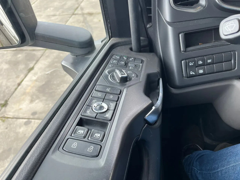 Cabeza tractora Scania NGS G340 / RETARDER / ONLY:540863 KM / TUV:19-02-2026 / CLEAN NL TRUCK / LWDS / LNG / AUTOMATIC / EURO-6 / 2019: foto 17 Cabeza tractora Scania NGS G340 / RETARDER / ONLY:540863 KM / TUV:19-02-2026 / CLEAN NL TRUCK / LWDS / LNG / AUTOMATIC / EURO-6 / 2019: foto 17