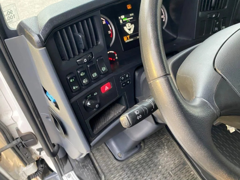Cabeza tractora Scania R520 / RETARDER / DOUBLE TANK / AUTOMATIC / PARK-COOL / EURO-6 / 2015: foto 11