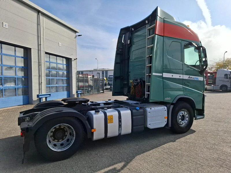 Volvo FH4-460 / VEB+ / DOUBLE TANK / FRIDGE / AIRCO / AUTOMATIC / EURO-6 / 2014 - Cabeza tractora: foto 5 Volvo FH4-460 / VEB+ / DOUBLE TANK / FRIDGE / AIRCO / AUTOMATIC / EURO-6 / 2014 - Cabeza tractora: foto 5