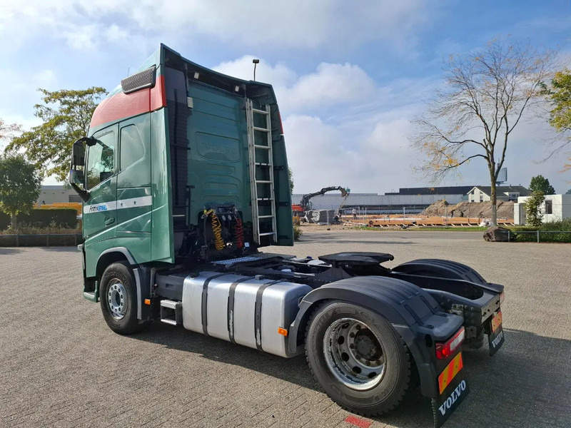 Volvo FH4-460 / VEB+ / DOUBLE TANK / FRIDGE / AIRCO / AUTOMATIC / EURO-6 / 2014 - Cabeza tractora: foto 3 Volvo FH4-460 / VEB+ / DOUBLE TANK / FRIDGE / AIRCO / AUTOMATIC / EURO-6 / 2014 - Cabeza tractora: foto 3