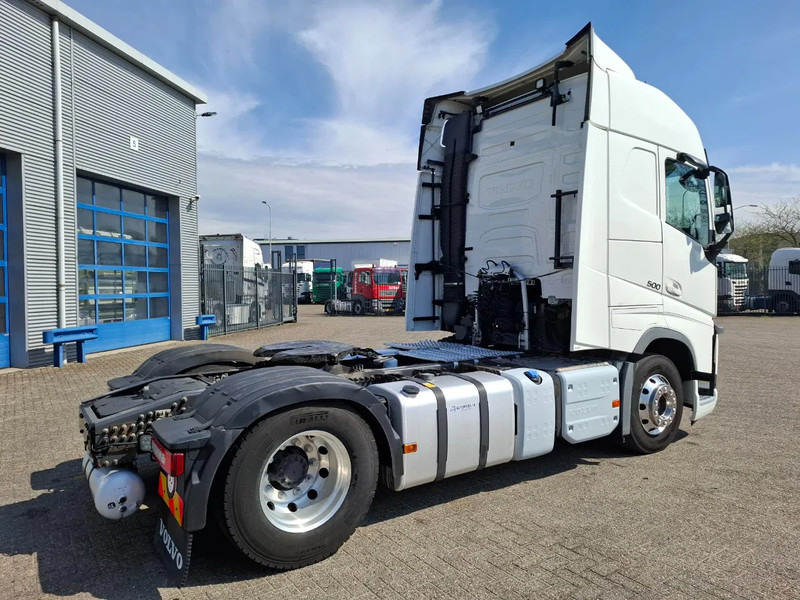 Volvo FH4-500 / VEB+ / DOUBLE TANK / I-PARKCOOL / TUV:08-01-2026 / ALCOA / FRIDGE / GOOD TYRES / AUTOMATIC / EURO-6 / 2018 - Cabeza tractora: foto 5 Volvo FH4-500 / VEB+ / DOUBLE TANK / I-PARKCOOL / TUV:08-01-2026 / ALCOA / FRIDGE / GOOD TYRES / AUTOMATIC / EURO-6 / 2018 - Cabeza tractora: foto 5