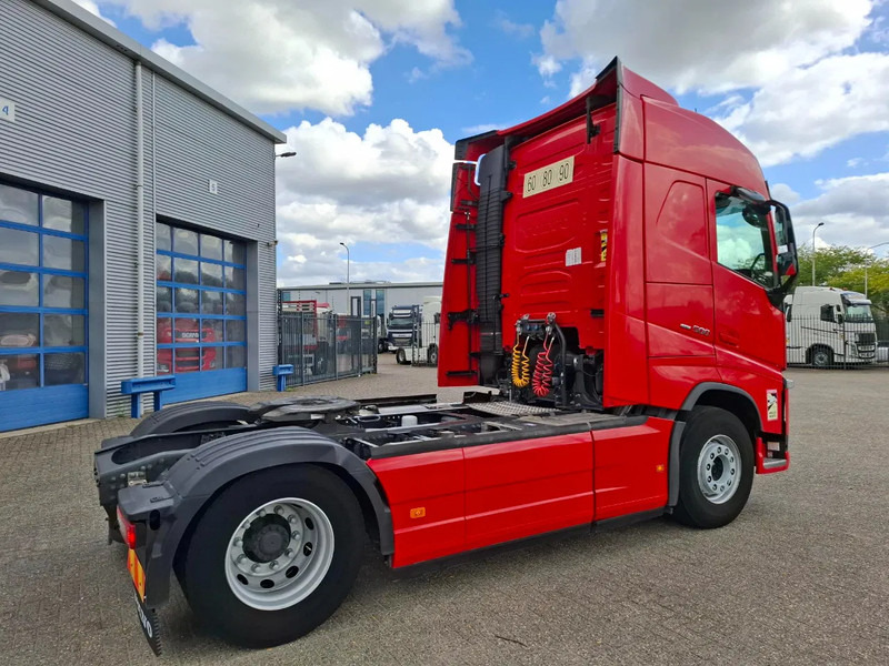Volvo FH4-500 / VEB+ / LB-CHASSIS / DOUBLE TANK / I-PARKCOOL / TUV:19-06-2026 / LWDS / AUTOMATIC / EURO-6 / 2020 - Cabeza tractora: foto 5 Volvo FH4-500 / VEB+ / LB-CHASSIS / DOUBLE TANK / I-PARKCOOL / TUV:19-06-2026 / LWDS / AUTOMATIC / EURO-6 / 2020 - Cabeza tractora: foto 5
