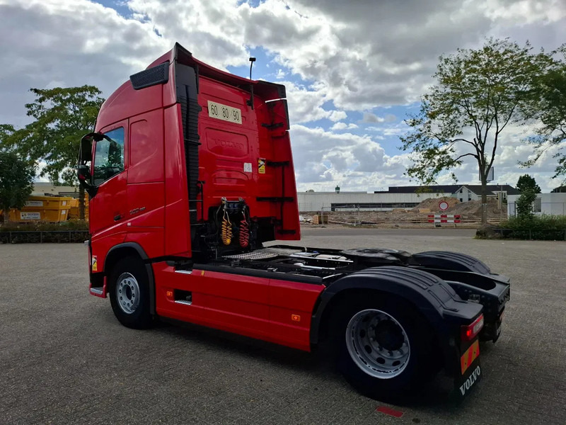 Volvo FH4-500 / VEB+ / LB-CHASSIS / DOUBLE TANK / I-PARKCOOL / TUV:19-06-2026 / LWDS / AUTOMATIC / EURO-6 / 2020 - Cabeza tractora: foto 3 Volvo FH4-500 / VEB+ / LB-CHASSIS / DOUBLE TANK / I-PARKCOOL / TUV:19-06-2026 / LWDS / AUTOMATIC / EURO-6 / 2020 - Cabeza tractora: foto 3