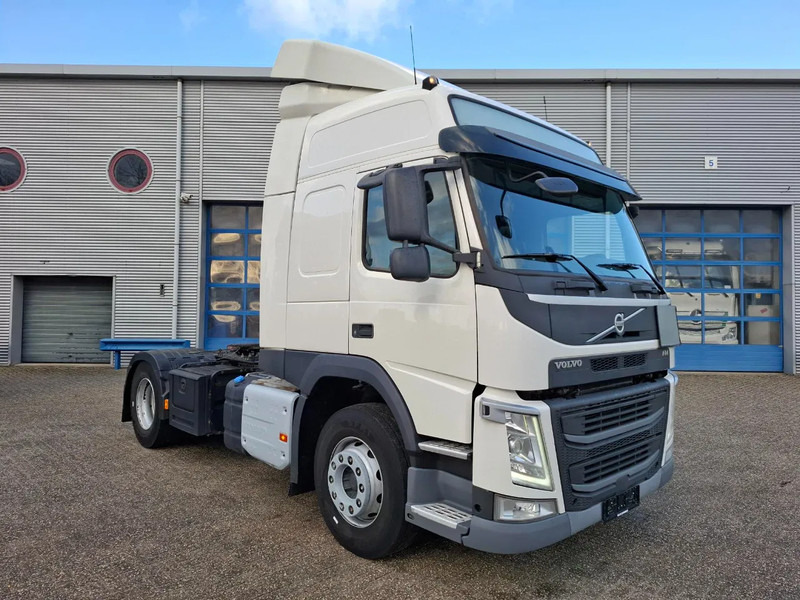 Volvo FM11-450 / VEB / ADR / ONLY:672915 KM / LWDS / AIRCO / AUTOMATIC / EURO-6 / 2018 - Cabeza tractora: foto 2 Volvo FM11-450 / VEB / ADR / ONLY:672915 KM / LWDS / AIRCO / AUTOMATIC / EURO-6 / 2018 - Cabeza tractora: foto 2