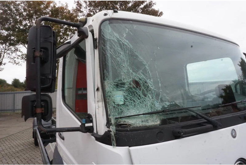 Mercedes-Benz ATEGO 1221 / ENGINE RUNNING / ONLY:253095 KM / AUTOMATIC / EURO-6 / 2017 - Camión chasis: foto 5 Mercedes-Benz ATEGO 1221 / ENGINE RUNNING / ONLY:253095 KM / AUTOMATIC / EURO-6 / 2017 - Camión chasis: foto 5