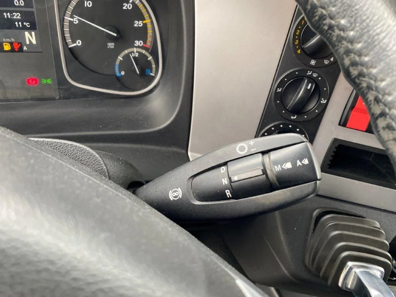 Camión caja cerrada Mercedes-Benz ATEGO 1624 / AUTOMATIC / CLOSED BOX / SIDE DOORS / AIRCO / LWDS / FCW / EURO-6 / 2016: foto 16 Camión caja cerrada Mercedes-Benz ATEGO 1624 / AUTOMATIC / CLOSED BOX / SIDE DOORS / AIRCO / LWDS / FCW / EURO-6 / 2016: foto 16