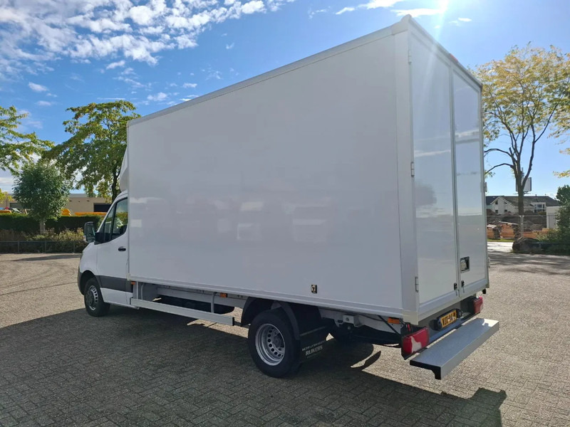 Mercedes-Benz Sprinter 516 CDI / DOUBLE AIR REAR / CLEAN NL VAN / TUV:19-03-2026 / MBUX / NAVI / KEYLESS START / DAB RADIO / 3SEATS / AUTOMATIC / 2021 - Furgón: foto 3 Mercedes-Benz Sprinter 516 CDI / DOUBLE AIR REAR / CLEAN NL VAN / TUV:19-03-2026 / MBUX / NAVI / KEYLESS START / DAB RADIO / 3SEATS / AUTOMATIC / 2021 - Furgón: foto 3