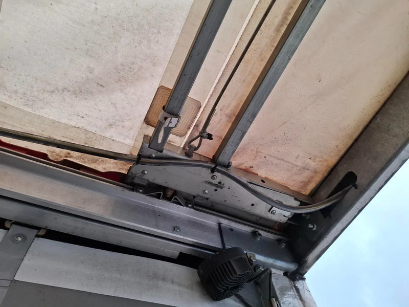 Camión caja cerrada Renault T470 / CLEAN NL TRUCK / TUV:04-11-2025 / SLIDING ROOF / CURTAIN SAILS / SMART TACHO / ACC / LWDS / PLATFORM 2000KG / FRIDGE / AU: foto 15