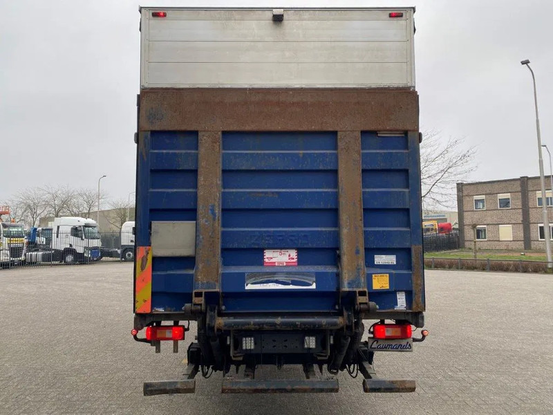 Volvo FM11-330 / LOW KM'S:472120 KM / LWDS / FULL-AIR / NAVI / CURTAIN SAILS / PLATFORM 2500KG / AUTOMATIC / EURO-6 / 2016 - Camión lona: foto 4 Volvo FM11-330 / LOW KM'S:472120 KM / LWDS / FULL-AIR / NAVI / CURTAIN SAILS / PLATFORM 2500KG / AUTOMATIC / EURO-6 / 2016 - Camión lona: foto 4