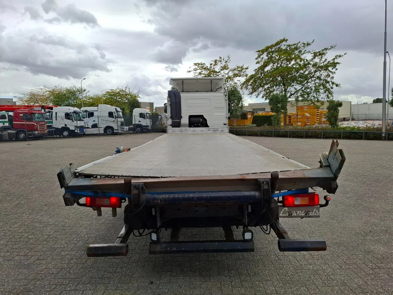 Volvo FM11-330 / ONLY:376356 KM / NAVI / FULL-AIR / PLATFORM 2500KG / LWDS / AIRCO / AUTOMATIC / EURO-6 / 2016 - Camión chasis: foto 4 Volvo FM11-330 / ONLY:376356 KM / NAVI / FULL-AIR / PLATFORM 2500KG / LWDS / AIRCO / AUTOMATIC / EURO-6 / 2016 - Camión chasis: foto 4
