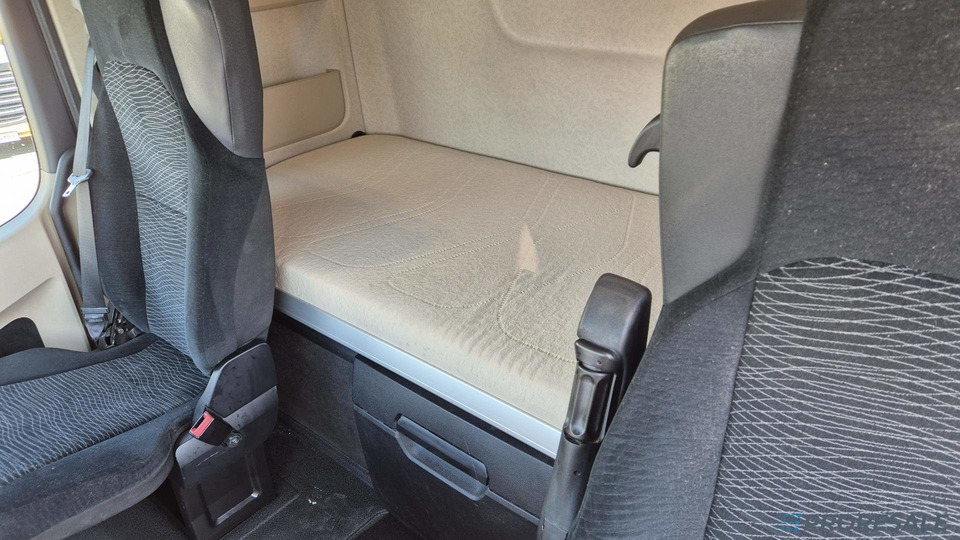 MERCEDES-BENZ ACTROS 1845 GIGA SPACE EURO 6 - Cabeza tractora: foto 5 MERCEDES-BENZ ACTROS 1845 GIGA SPACE EURO 6 - Cabeza tractora: foto 5