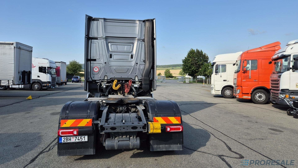 MERCEDES-BENZ ACTROS 1845 LS GIGA SPACE EURO 6 - Cabeza tractora: foto 3 MERCEDES-BENZ ACTROS 1845 LS GIGA SPACE EURO 6 - Cabeza tractora: foto 3