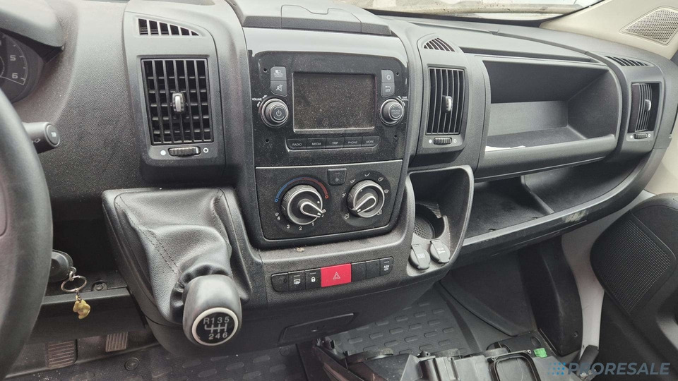 OPEL MOVANO 2,2 CDTi 121 kW - nepojízdný - demontovaný motor s převodovkou - Furgoneta frigorifica: foto 3 OPEL MOVANO 2,2 CDTi 121 kW - nepojízdný - demontovaný motor s převodovkou - Furgoneta frigorifica: foto 3