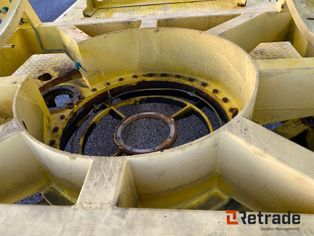 20 ‘’ plattform med lagertrommel og svingkrans - Equipo de construcción: foto 3 20 ‘’ plattform med lagertrommel og svingkrans - Equipo de construcción: foto 3