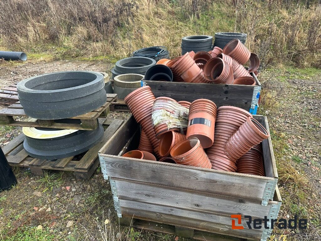 Diverse plast rør og gummi bånd - Equipo de construcción: foto 1 Diverse plast rør og gummi bånd - Equipo de construcción: foto 1