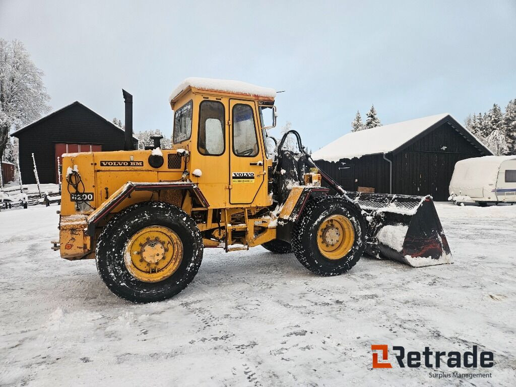 Hjullastare Volvo 4200 med skopa - Maquinaria de construcción: foto 5 Hjullastare Volvo 4200 med skopa - Maquinaria de construcción: foto 5
