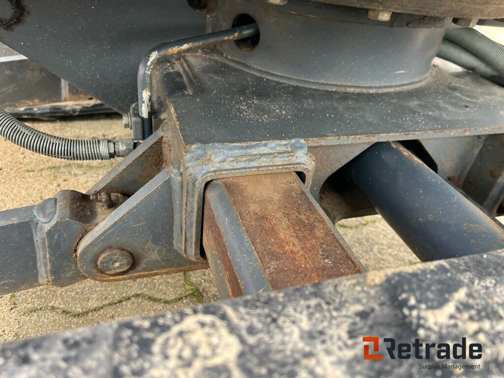 Maquinaria de construcción Minigraver KOBELCO SK 28SR- 6 E: foto 18 Maquinaria de construcción Minigraver KOBELCO SK 28SR- 6 E: foto 18